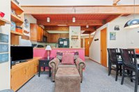 114 High Ridge