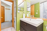 114 High Ridge