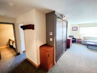 228 East Mountain