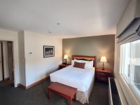 228 East Mountain