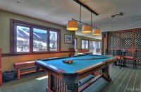 228 East Mountain GRAND HOTEL