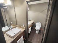228 East Mountain GRAND HOTEL