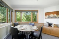 118 High Ridge