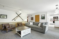 118 High Ridge