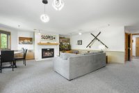 118 High Ridge