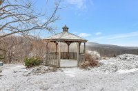 907 East Mountain Whiffletree