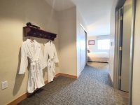 228 East Mountain