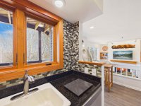 182 High Ridge