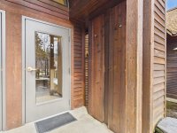 182 High Ridge