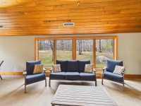 182 High Ridge