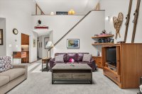 528 East Mountain