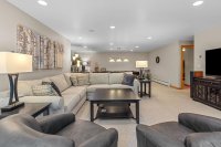 39 Snowy Owl Hawk Resort