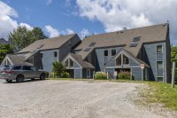 697 East Mountain