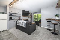 697 East Mountain