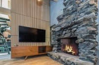 904 Austin Hill Hawk Resort