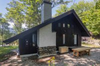 904 Austin Hill Hawk Resort